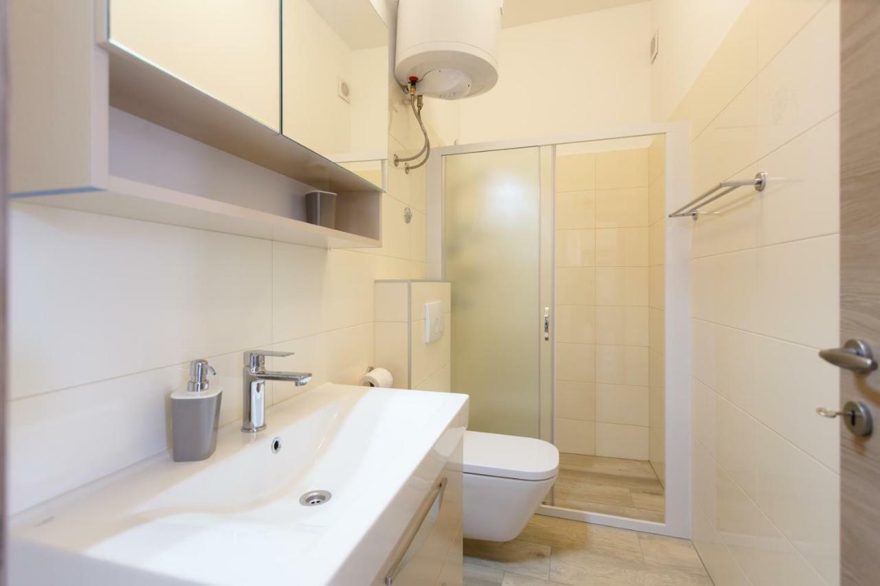 Apartment Rosemary 24 Krk Town Esterno foto