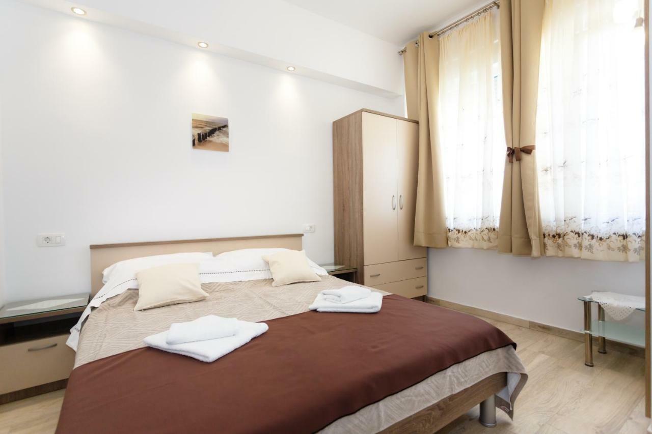 Apartment Rosemary 24 Krk Town Esterno foto