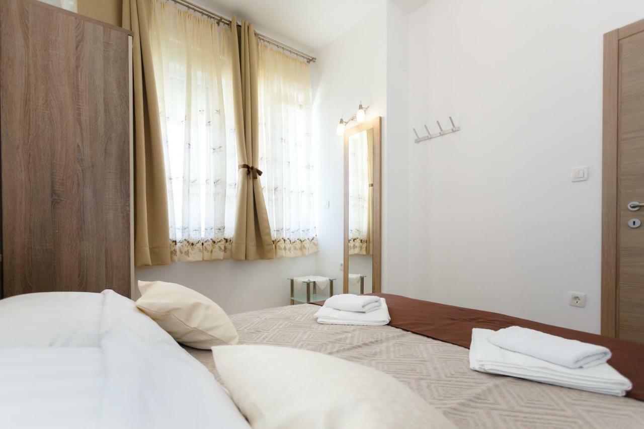 Apartment Rosemary 24 Krk Town Esterno foto